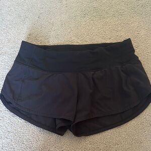 Black Lululemon speed up shorts 2.5